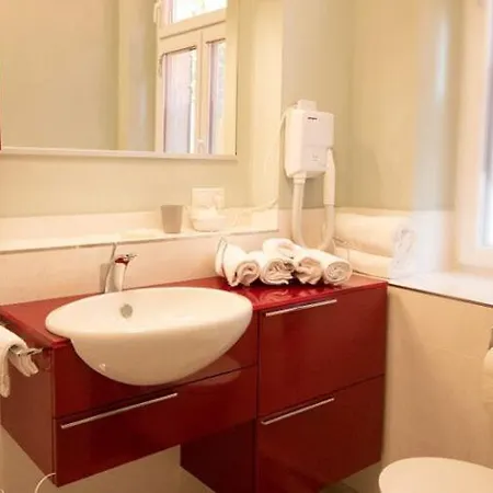 Historia Нойштадт-ан-дер-Вайнштрасе